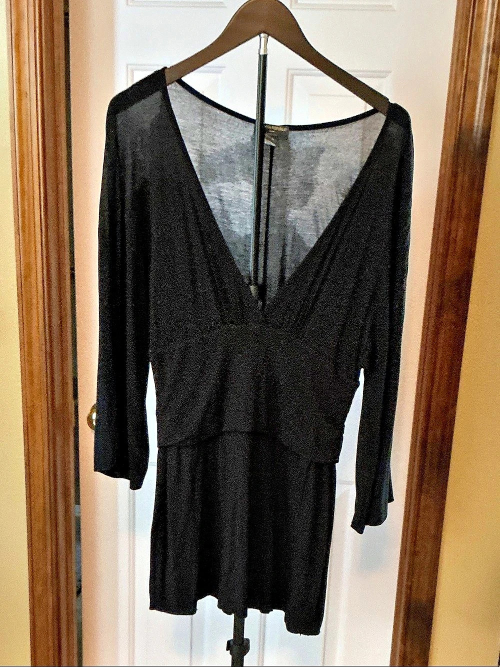 Banana Republic Women' long top Size Medium